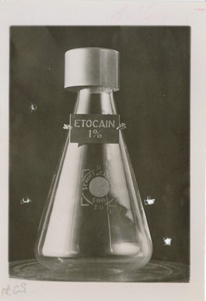Flaska för bedövningsmedlet etokain