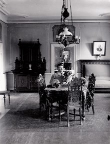 Ing. Alexandersson i Ingeniörsbostaden. Omkr. 1900. Liljeholmens Stearinfabrik, Hovings Malmgård, Danviksgatan 10