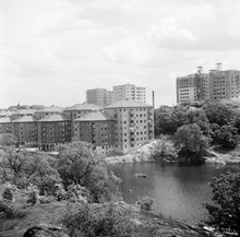 Anders Reimers Väg 13-17. Vy mot Reimersholme, öns norra sida