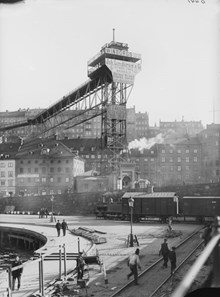 Katarinahissen sedd från Slussen
