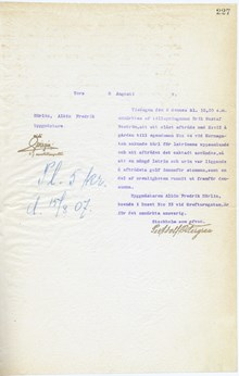 Hälsopolisen – ”latrin och urin” på golvet i utedass 1907