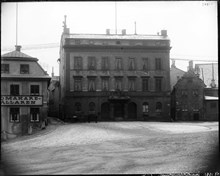 Tessinska palatset, Slottsbacken 4. Överståthållarhuset