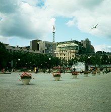 Kungsträdgården mot Sverigehuset och Nordiska Kompaniet