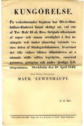 Svart trycktext på gulnat papper