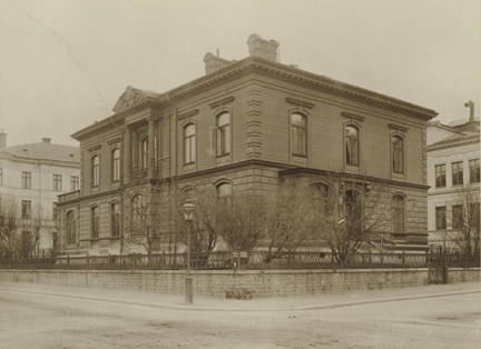 Hus på Villagatan 1