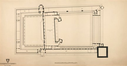 Ritning i stort format av stadshuset, plan av vinden, i tusch på gulnat papper