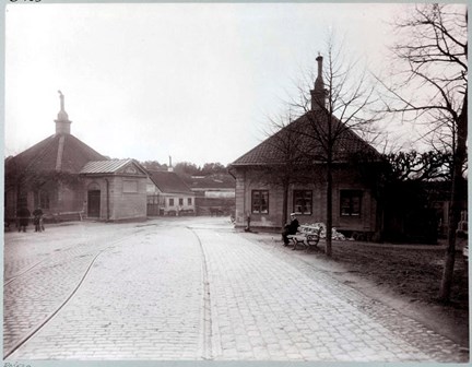 Tullhusbyggnaderna vid Norrtull från Norrtullsgatan.