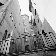 Norra Smedjegatan 34. Gården från öster