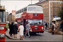 Dubbeldäckare, H35, vid Skanstull den 3 september 1967. Första dagen med högertrafik i Sverige.