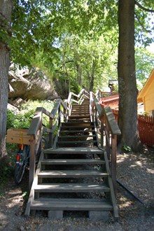 Trätrappa i Tantolunden
