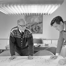 Stadshuset. Borgarrådet Garpe och chefarkitekt Torsten Westman