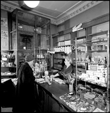 Hamngatan 34. Thorssons leksaker, butiksinteriör