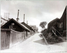 Lotsgatan från Sågargränd österut