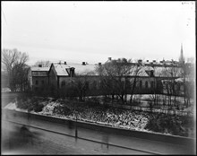 Kungl. Hovstallet på Helgeandsholmen sett från Slottet
