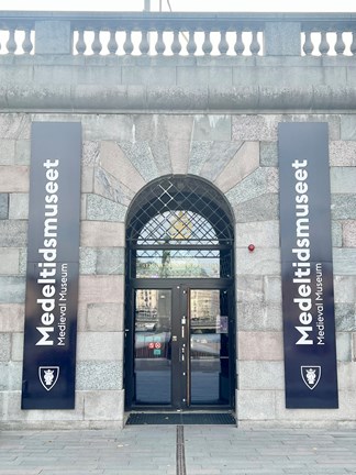 Medeltidsmuseets entré hösten 2023