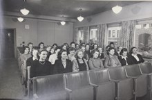 Lektion för blivande ”småbarnsfostrarinnor” – Socialpedagogiska seminariet