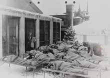 Engelbrekts folkskola. Stilla timmen på takterass 1915