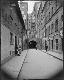 Brunkebergstunnelns västra mynning och Tunnelgatan