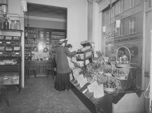 Mäster Samuelsgatan 3. Svenska Hem, butiksinteriör