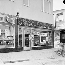 Vällingbyplan 1, Svenska Dagbladets nya depeschbyrå i Vällingby Centrum. (Den 3:e i ordningen, först Birger Jarlsgatan och sen Karduansmakargatan)