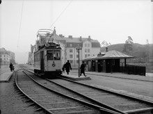 Hållplats för spårvagnar på Hägerstensvägen