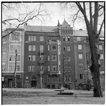Från Hedvig Eleonora kyrkogård mot Artillerigatan 30