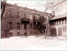 Gårdsinteriör från öster, Kungsträdgårdsgatan 14. Barclayska huset. Även kallat Wallenbergska huset