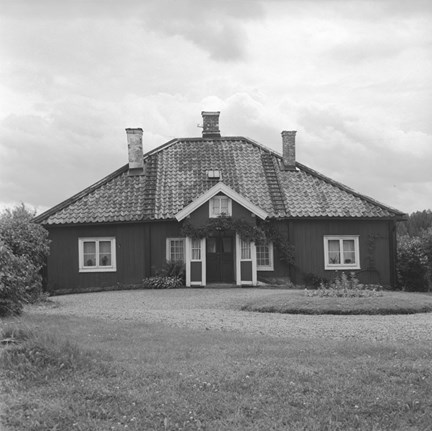 Mangårdsbyggnad