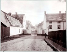 Grinden till Barnängens textilfabrik. Barnängstvärgatan, nuvarande Gaveliusgatan