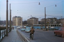 Trafikstockning på Västerbron mellan Drottningholmsvägen och Västerbroplan. Genomfartstrafik på E4
