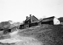 Byggnader vid malmgården Heleneborg.