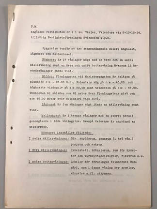 Första sidan i dokumentet, maskinskrivet på gulnat papper. 