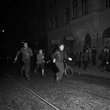 Skånegatan 68. Påskkravaller på Södermalm