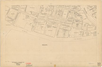 Kartan är ritad i tusch på papper som gulnat med tiden