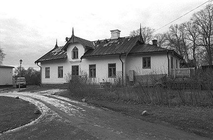 Mangårdsbyggnad