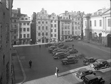 Stortorget med kv Echo i fonden