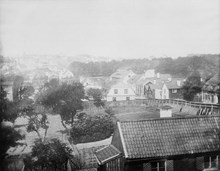 Utsikt från Ladugårdslandstorg, dagens Östermalmstorg, ned mot Johannesbergen och Humlegården