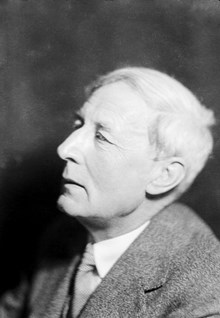 Porträtt av Ragnar Östberg, arkitekt och professor i arkitektur vid Konsthögskolan 1922-1932