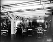 Interiör med bryggeriarbetare på Münchenbryggeriet, Söder Mälarstrand 25-79/Torkel Knutssonsgatan 2