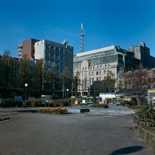 Kungsträdgården. Vy mot Sverigehuset och Nordiska Kompaniet