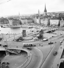 Slussen med luftskyddstorn