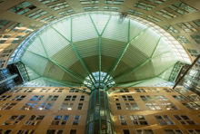 Söderhallarna. Björkhallen, de bärande balkarna ser ut som trädgrenar