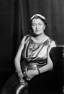 Porträtt av författarinnan Anna Lenah Elgström