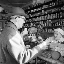 Malmskillnadsgatan 38. Maria Bergs Matvaruaffär