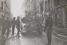Släckningsarbete på Grev Turegatan 