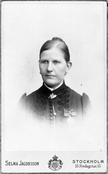 Porträtt av en kvinna anställd vid Lindgrenska Trasskolan