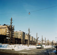Tessinparken från hörnet av Valhallavägen och De Geersgatan