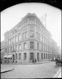 Ateneum för flickor, läroverk i hörnet av Kungsgatan 2 och Stora Badstugatan 5