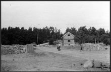 Alstersvägen 8 i kvarteret Stekpannan under byggnad i Åkeshovs småstugeområde