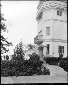 Thielska Galleriet på Djurgården från sjösidan, Sjötullsbacken 6-8